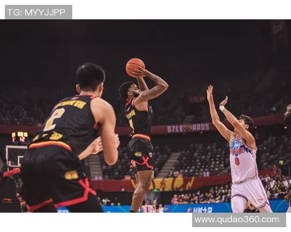 CBA辽宁队对阵深圳队精彩比赛视频回顾与分析,尽享篮球盛宴